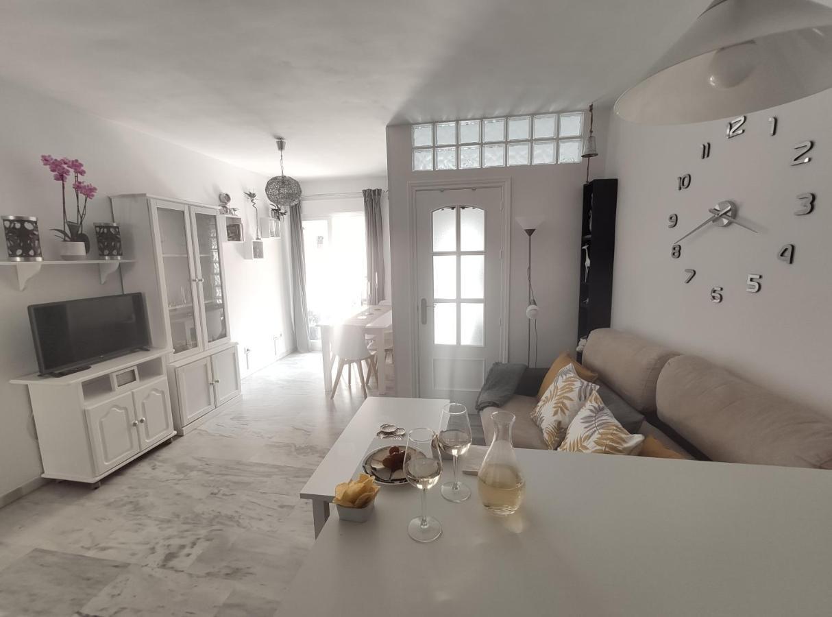 Apartamento Nuevo A 50 M. De La Playa Apartman Morche Kültér fotó